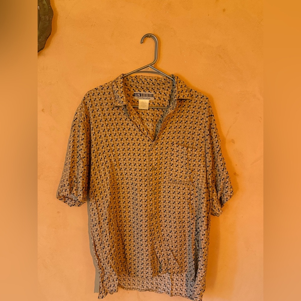 Untied Short Sleeve Geometric Polo - Tan and Black